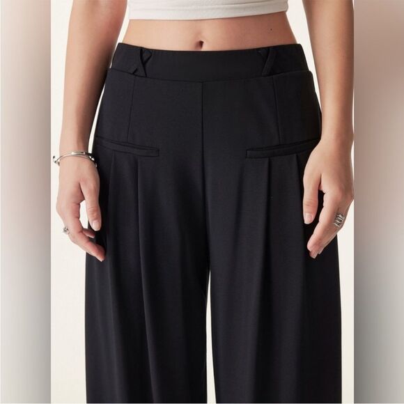 OGL Ponte-De-Roma Drapey Bamboo Ponte Mid Rise Wide Leg Trouser with Pockets - Picture 2 of 13